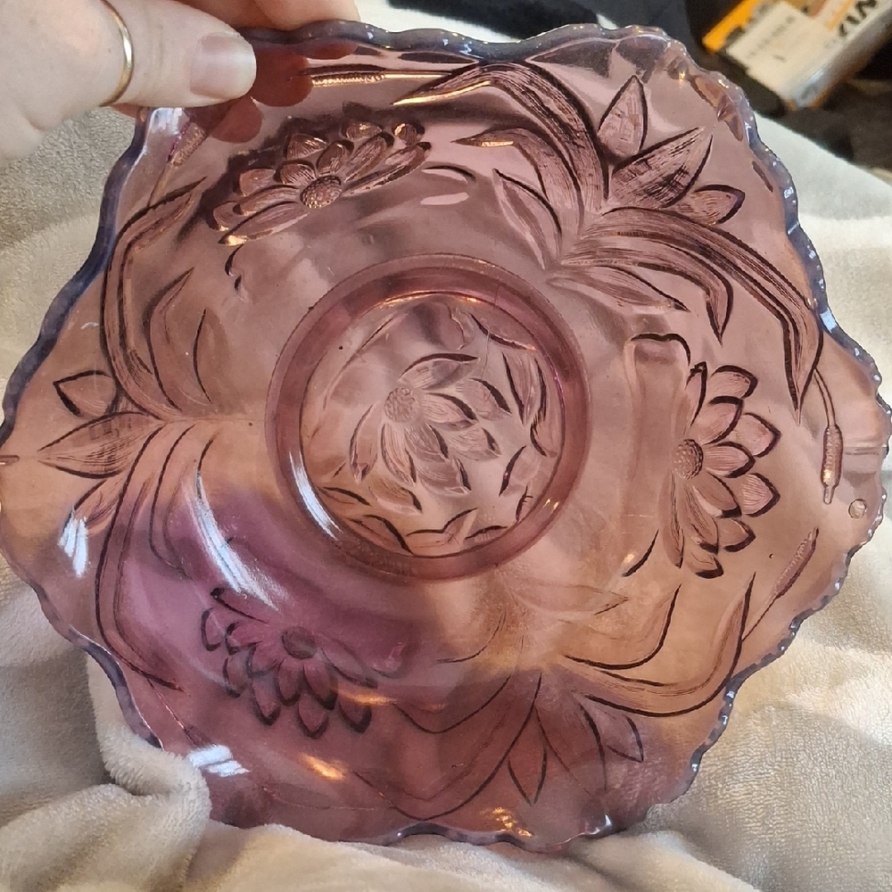 Fenton Bowl - Picture 1 of 5